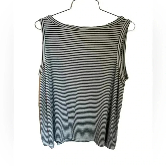 Cropped style loose fitting women’s tank top, Sz L - Picture 2 of 3